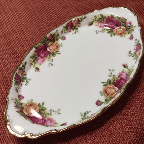 Royal Albert Accents Vintage Royal Albert Old Country Roses Dish